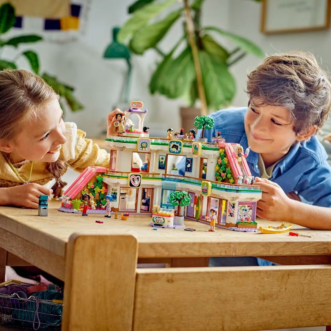 Lego Heartlake City Shopping Mall 42604