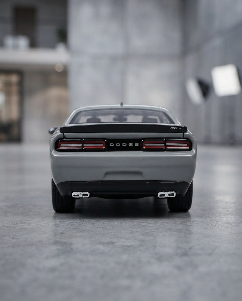 Tom & Jerry 2015 Dodge Challenger HellCat 1/24 Scale Model