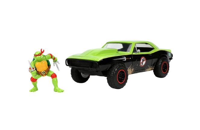 JADA Teenage Mutant Ninja Turtles Die-Cast Car With Figure – 1:24 Scale Die-Cast Model