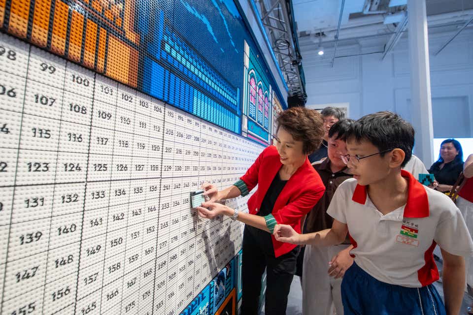 The LEGO Group builds Singapore's largest LEGO® mural at the National Museum of Singapore to celebrate the country’s 60th year