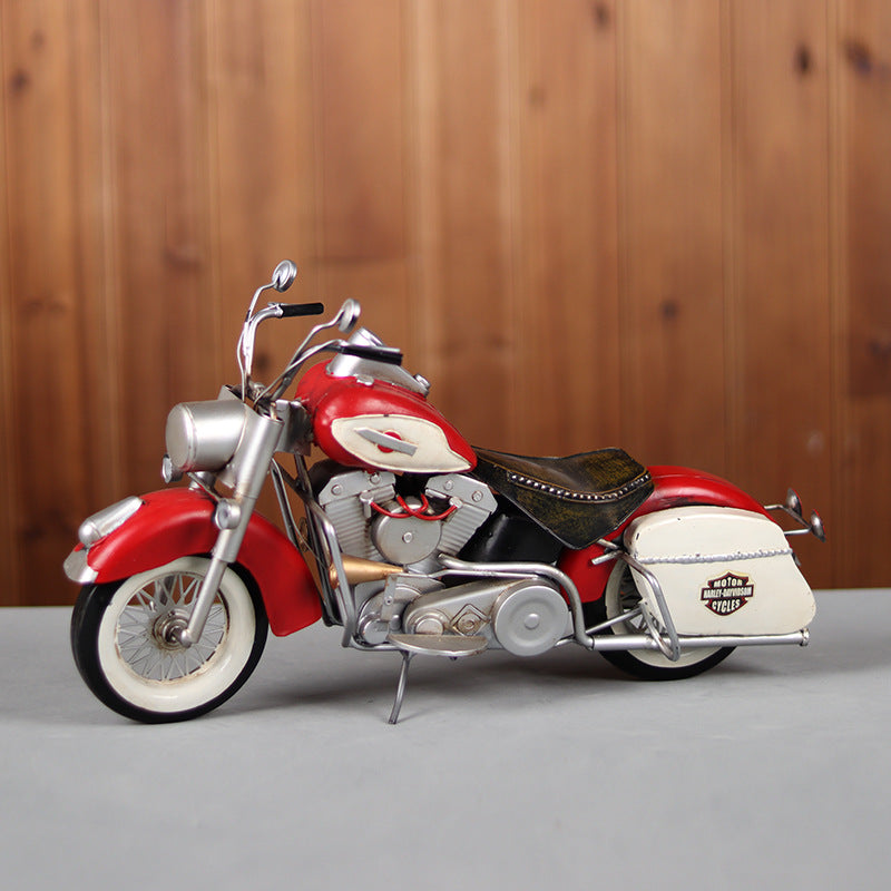 Vintage Red Classic Motorcycle Model – Handcrafted Metal Collectible