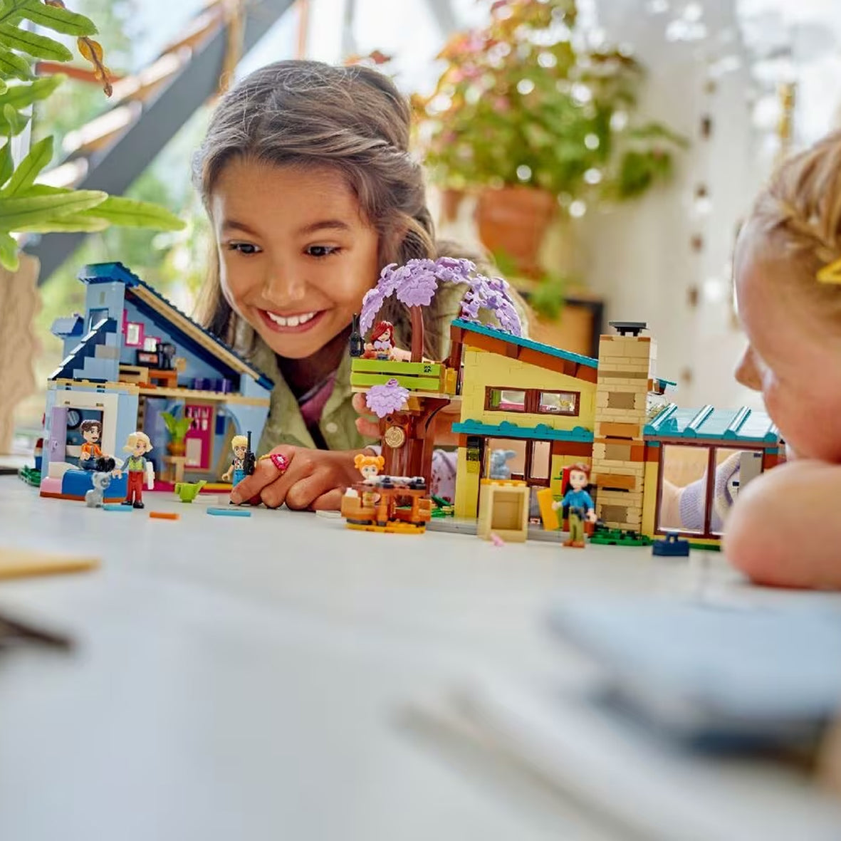 Lego Olly and Paisley's Family Houses 42620
