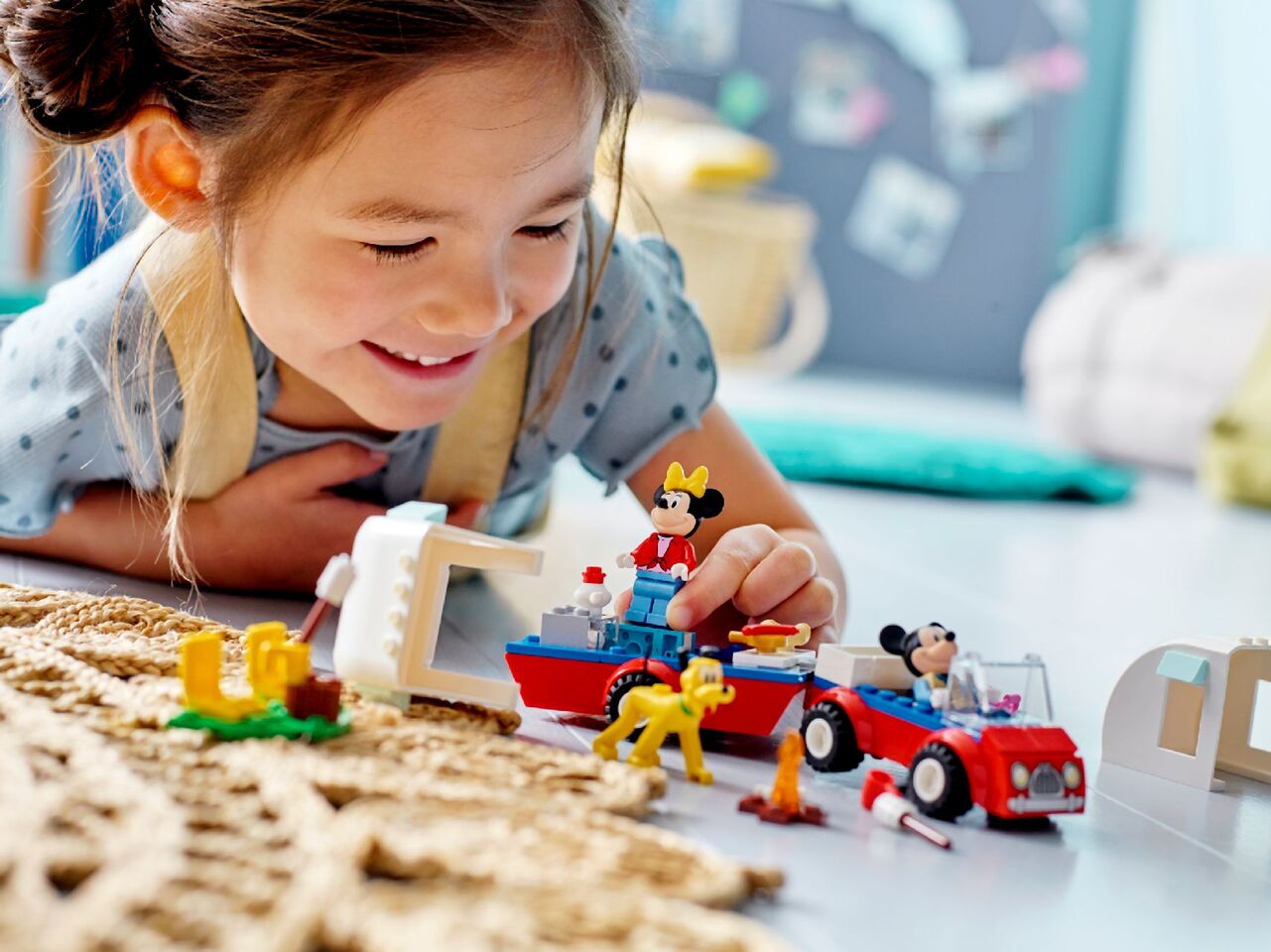 Lego Mickey Mouse and Minnie Mouse's Camping Trip 10777