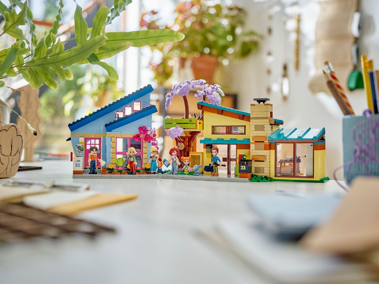 Lego Olly and Paisley's Family Houses 42620
