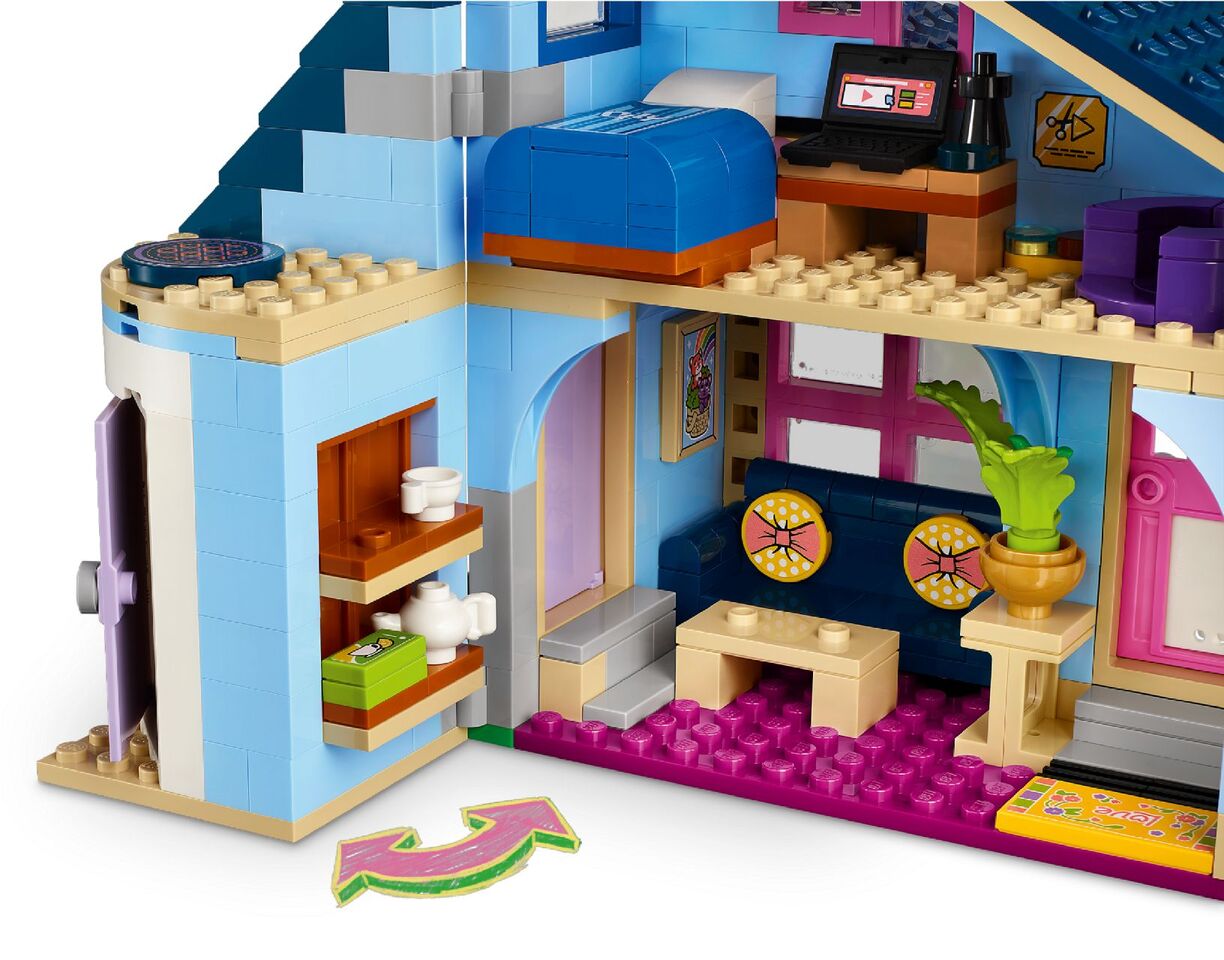 Lego Olly and Paisley's Family Houses 42620