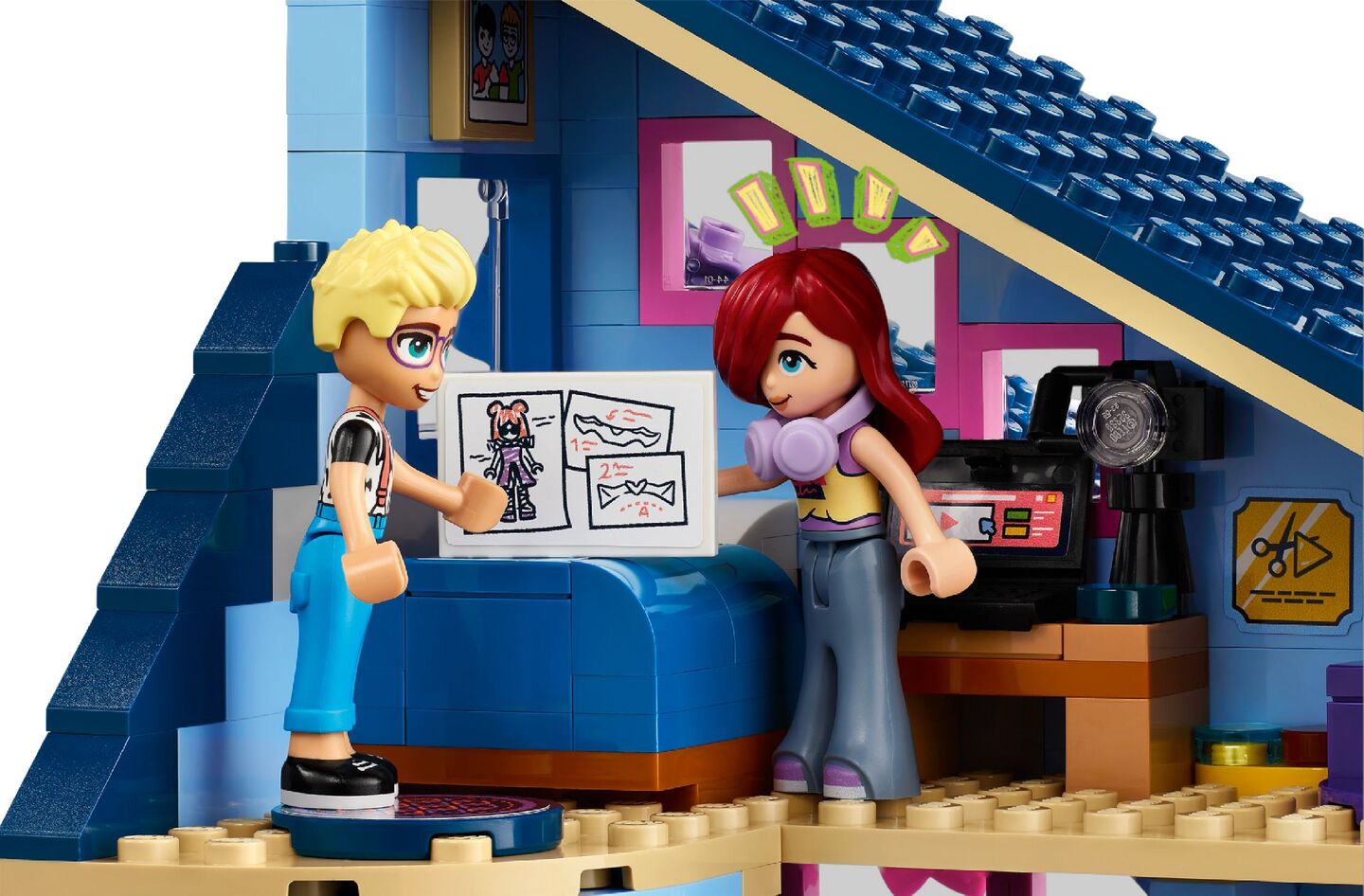 Lego Olly and Paisley's Family Houses 42620