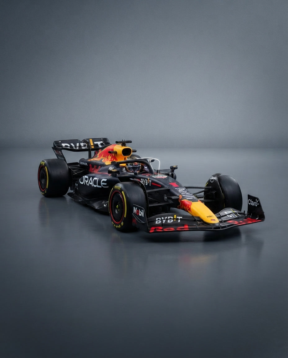 Bburago 1:18 Oracle Red Bull Racing RB19 – Die-Cast Model Car
